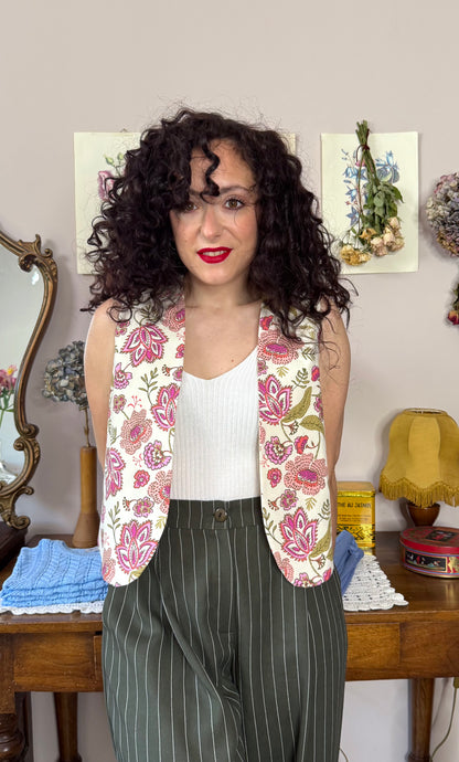 Gilet Iris, crema fiori rosa