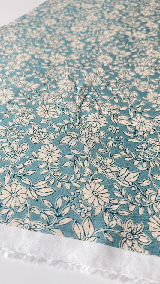 Camicia Valentina, fiorellini azzurro