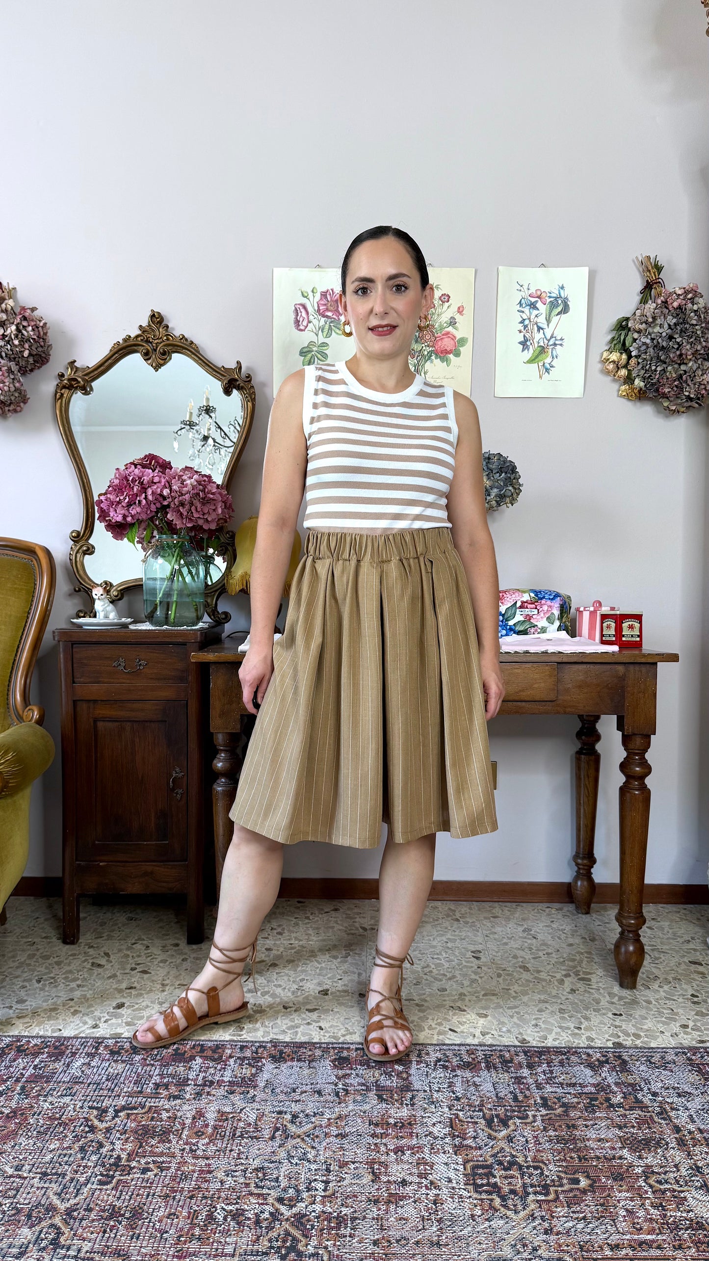 Gonna-Pantalone Morena, gessato nocciola