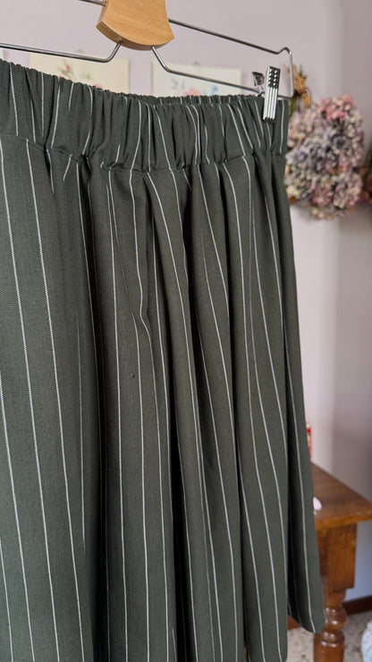 Gonna-Pantalone Morena, gessato verde bosco